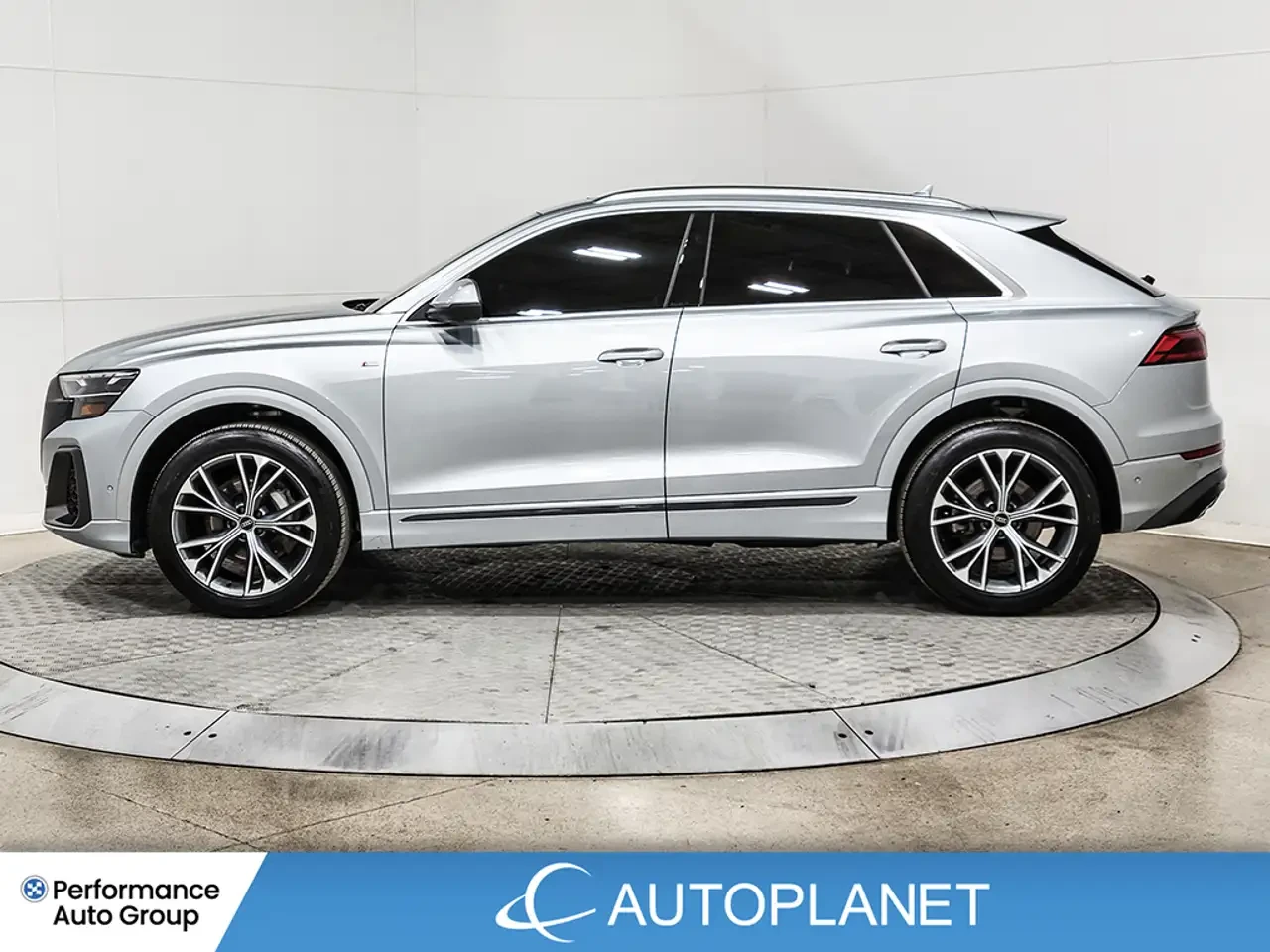 Audi Q8, снимка 3 - Автомобили и джипове - 56180531