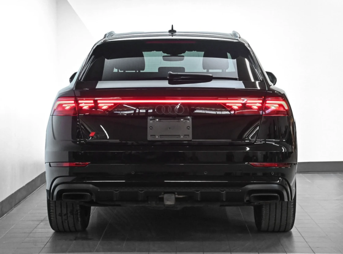 Audi Q8 BLACK OPTICS | BANG OLUFSEN, снимка 3 - Автомобили и джипове - 56433151
