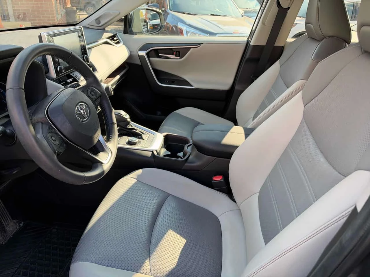 Toyota Rav4 * Hybrid Limited * AWD * CARFAX *  | Mobile.bg � ����������� 5