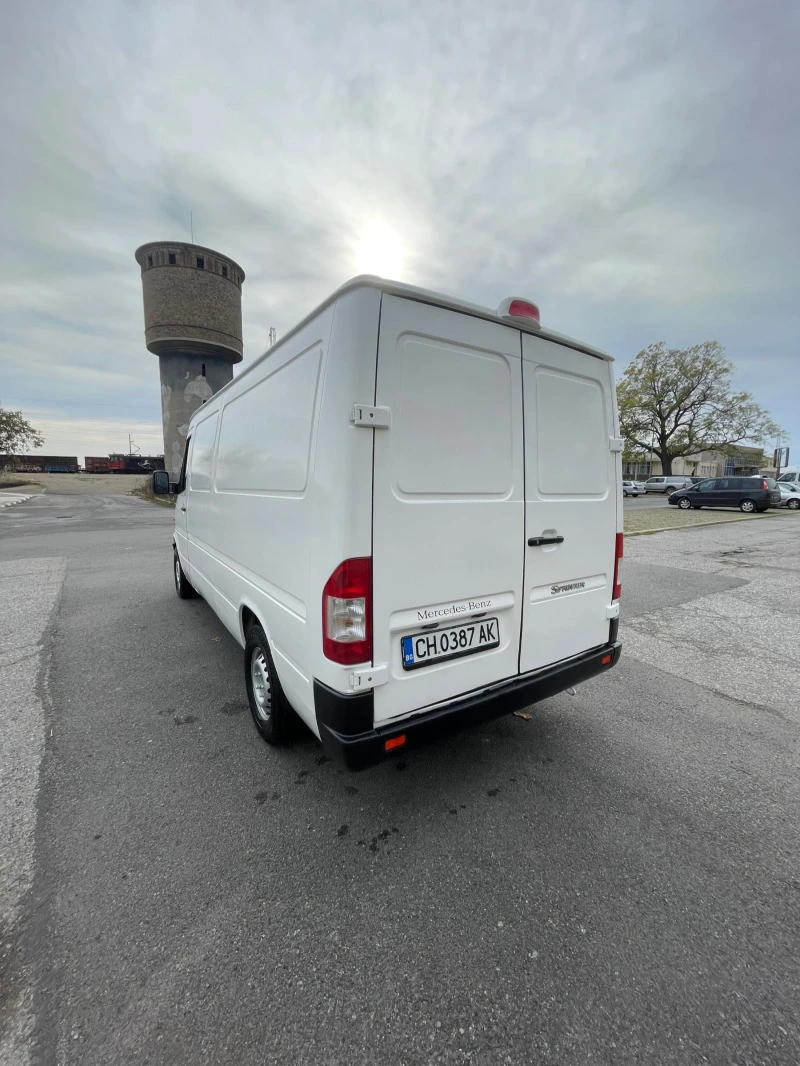 Mercedes-Benz Sprinter 210 Хладилен, снимка 5 - Бусове и автобуси - 47444133