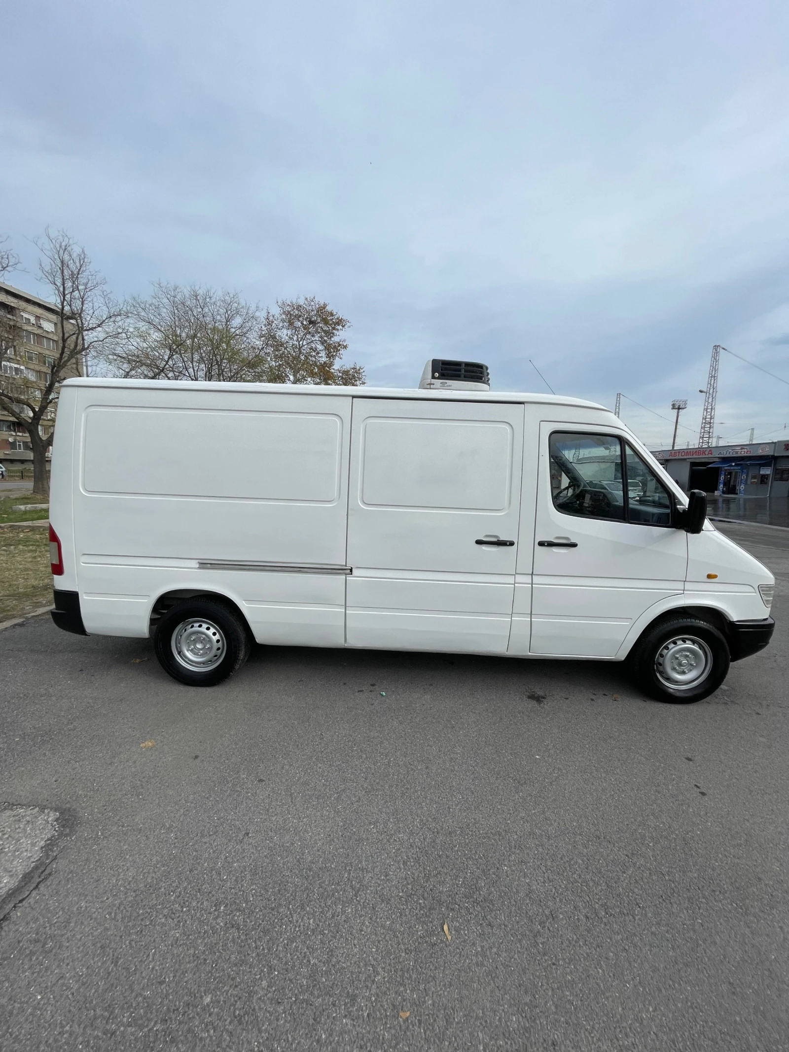 Mercedes-Benz Sprinter 210 Хладилен - изображение 3