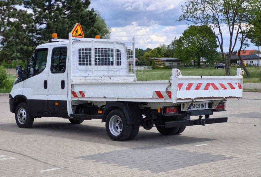 Iveco 35c15 КАТ Б 7mesta, снимка 3 - Бусове и автобуси - 55193507