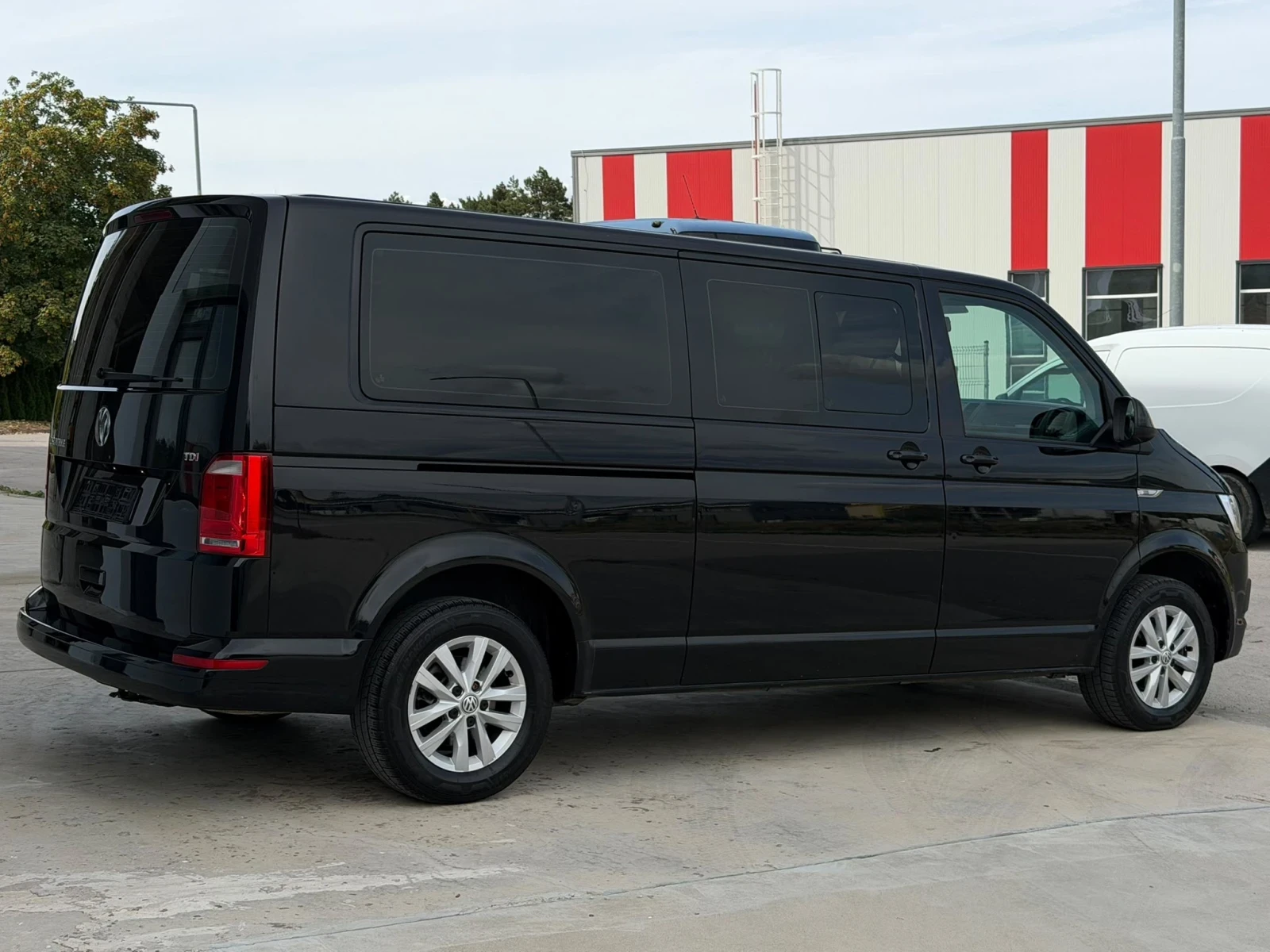 VW Caravelle VW CARAVELLE T6, снимка 4 - Бусове и автобуси - 56224803