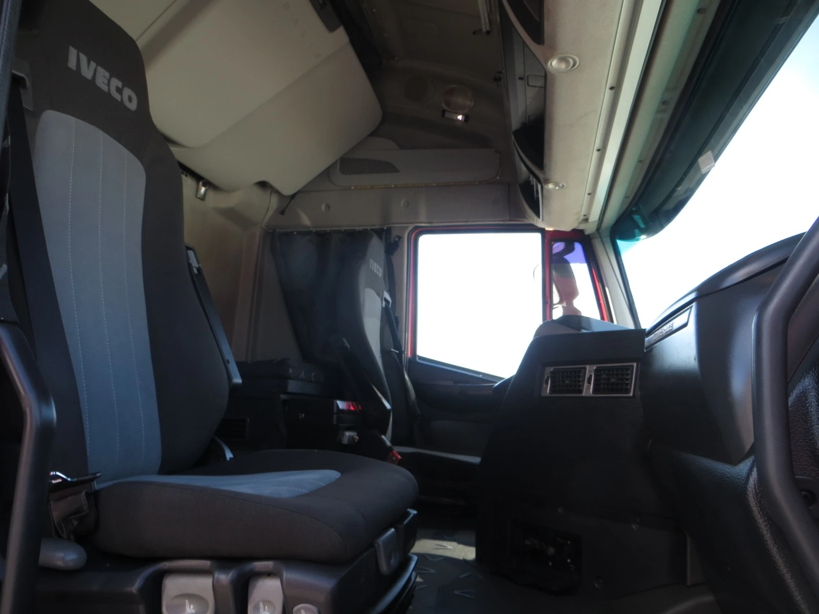 Iveco Stralis AS440S46 EEV | Mobile.bg   13