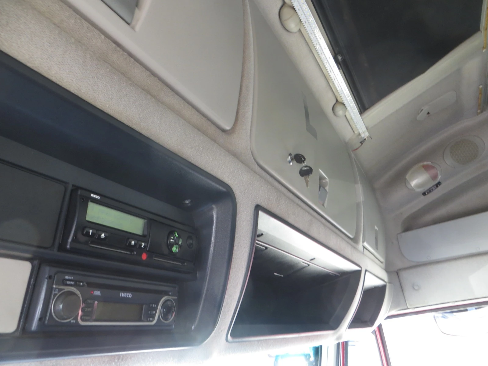 Iveco Stralis AS440S46 EEV | Mobile.bg   12