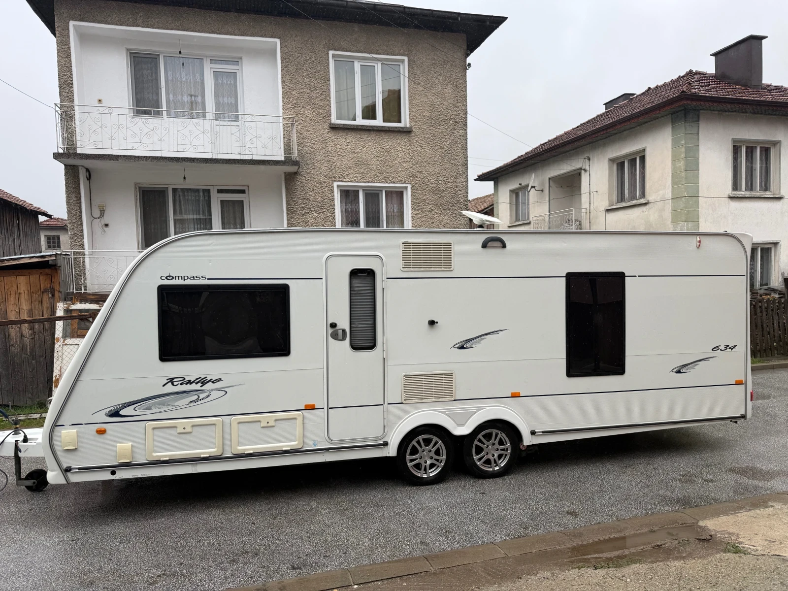 Каравана Compas Really СПАЛНЯ, ФОРСЕЛТ, МУВЪР