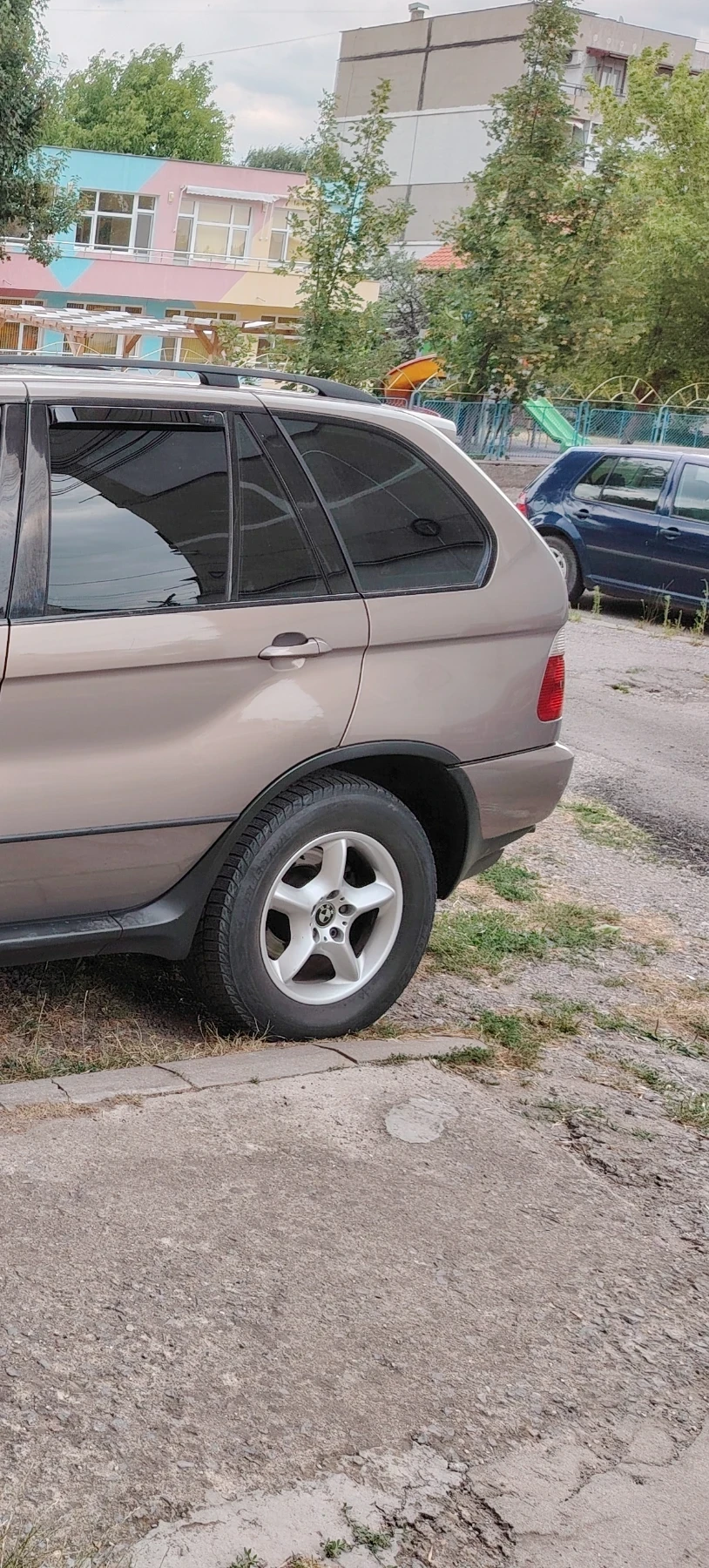 ���� � ������ 235/65R17 �� BMW X5 | Mobile.bg � ����������� 4