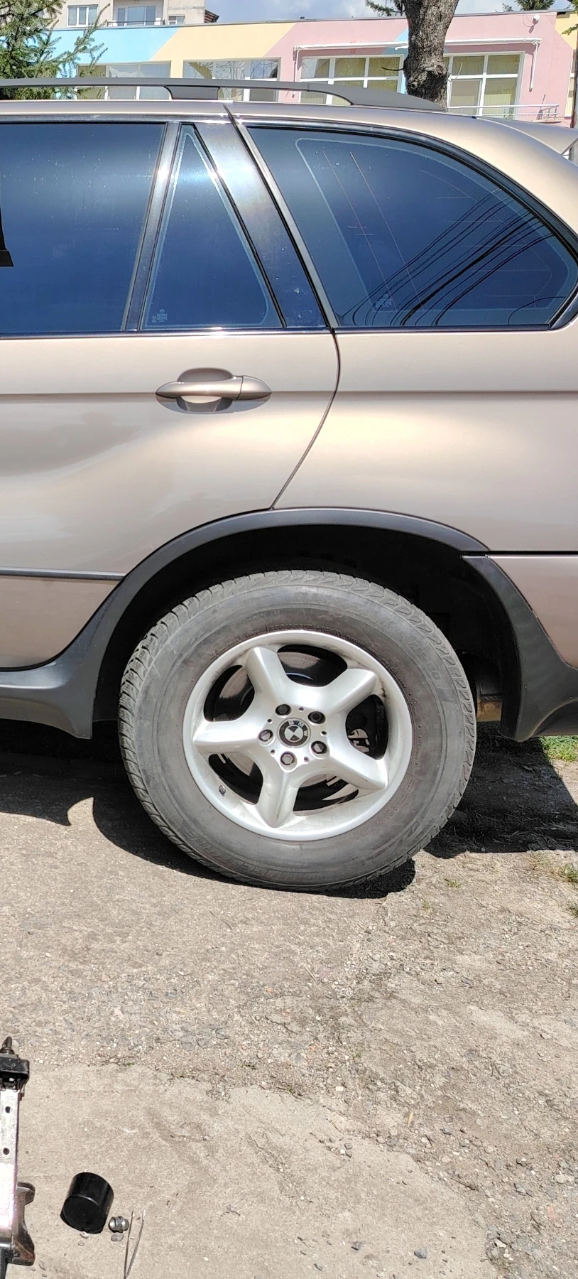 ���� � ������ 235/65R17 �� BMW X5 | Mobile.bg � ����������� 3