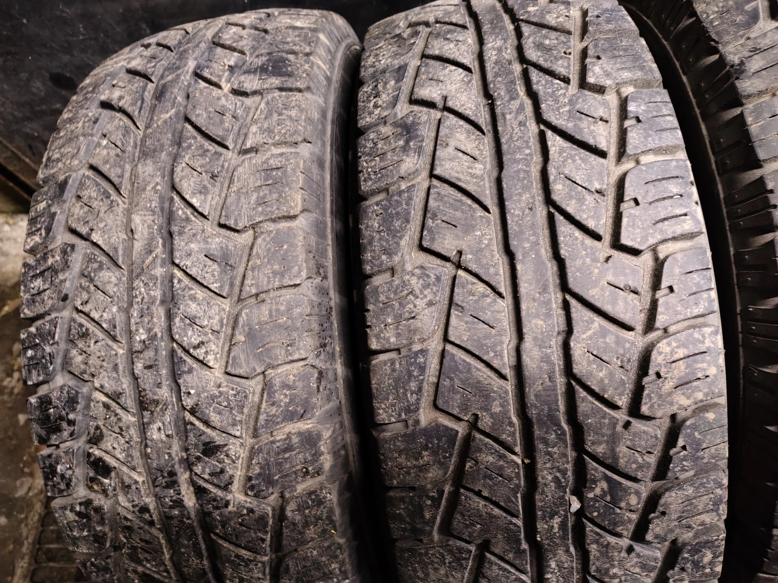 Гуми Всесезонни 265/75R15, снимка 2 - Гуми и джанти - 54088130