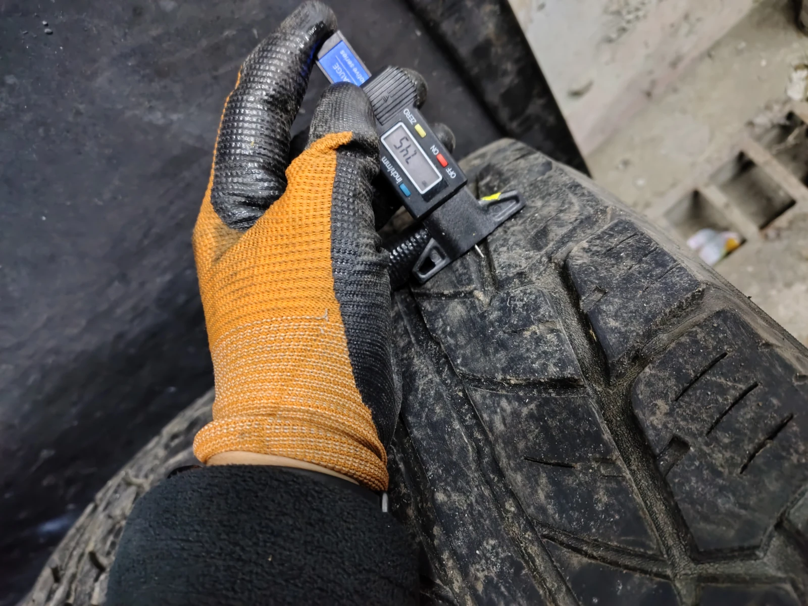 Гуми Всесезонни 265/75R15, снимка 4 - Гуми и джанти - 54088130