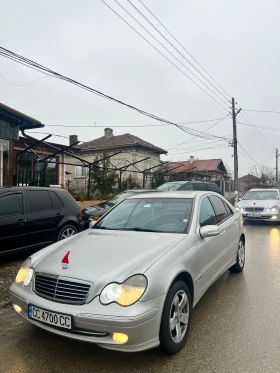 Mercedes-Benz C 220, снимка 6