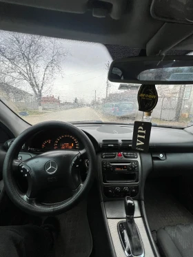 Mercedes-Benz C 220, снимка 10