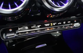 Mercedes-Benz CLA 180, снимка 10