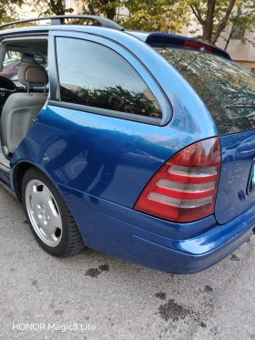 Mercedes-Benz C 220, снимка 11