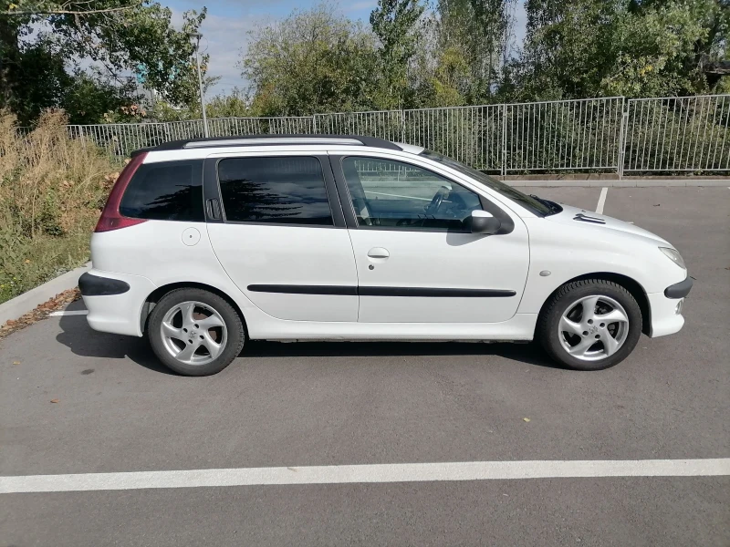 Peugeot 206, снимка 5 - Автомобили и джипове - 45913054