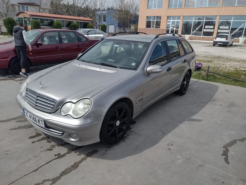 Mercedes-Benz C 220, снимка 8 - Автомобили и джипове - 48978923