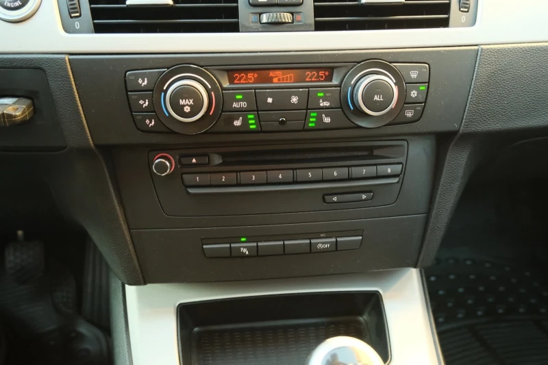 BMW 318  2.0D FACELIFT/NAVI, снимка 6 - Автомобили и джипове - 52517012