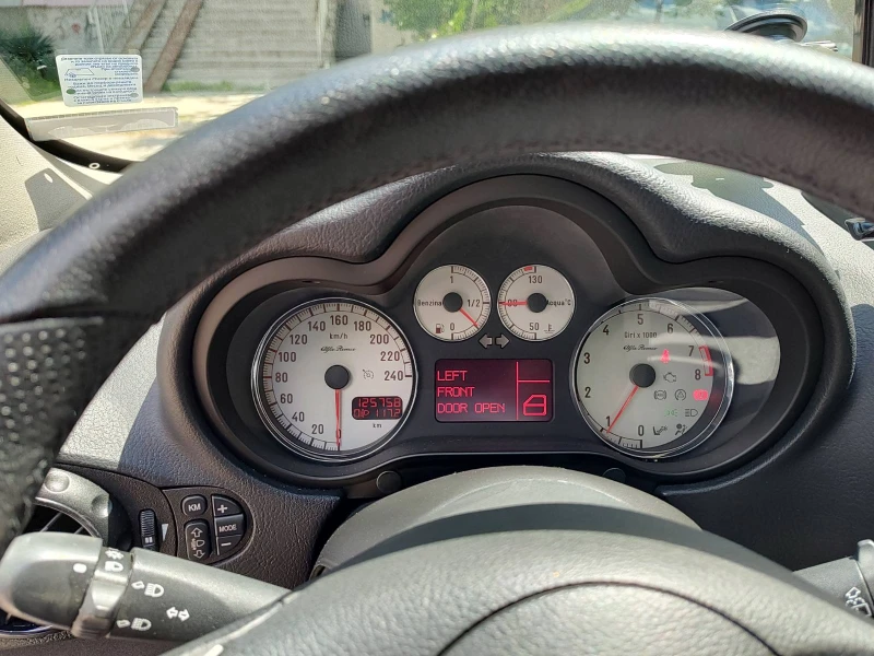 Alfa Romeo 147 facelift, снимка 11 - Автомобили и джипове - 52678166