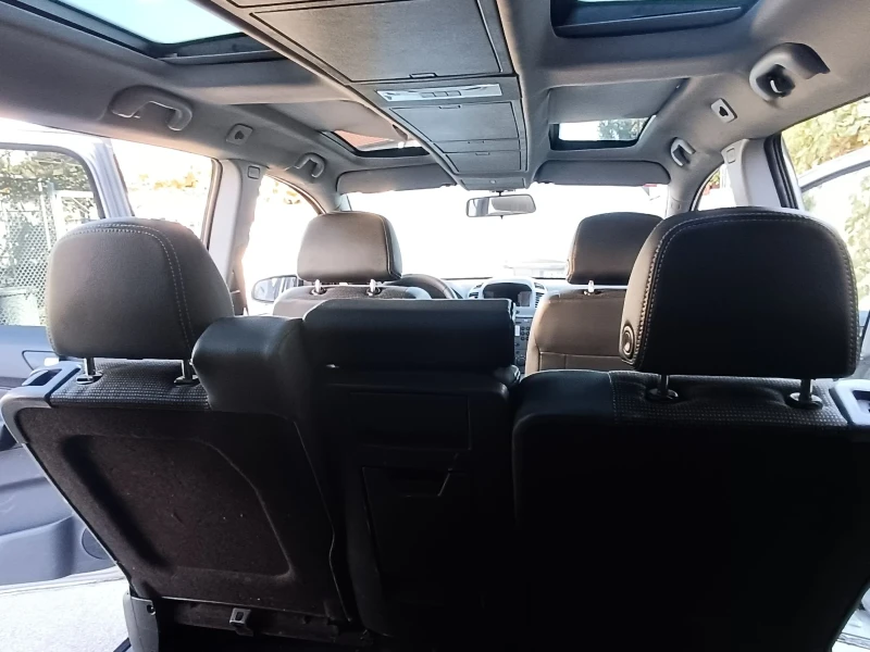 Opel Zafira 1.9cdti, снимка 12 - Автомобили и джипове - 53191993