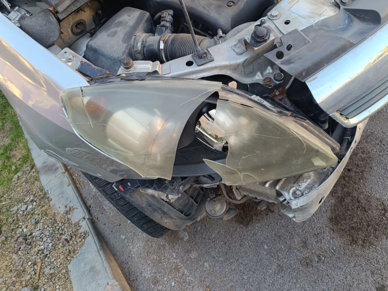 Opel Zafira 1.9cdti, снимка 14 - Автомобили и джипове - 53191993