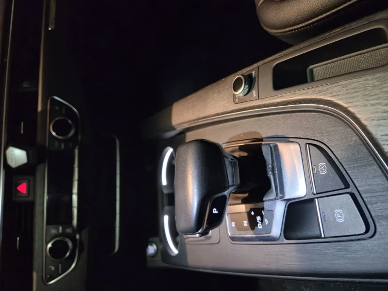 Audi A4, снимка 16 - Автомобили и джипове - 52736330