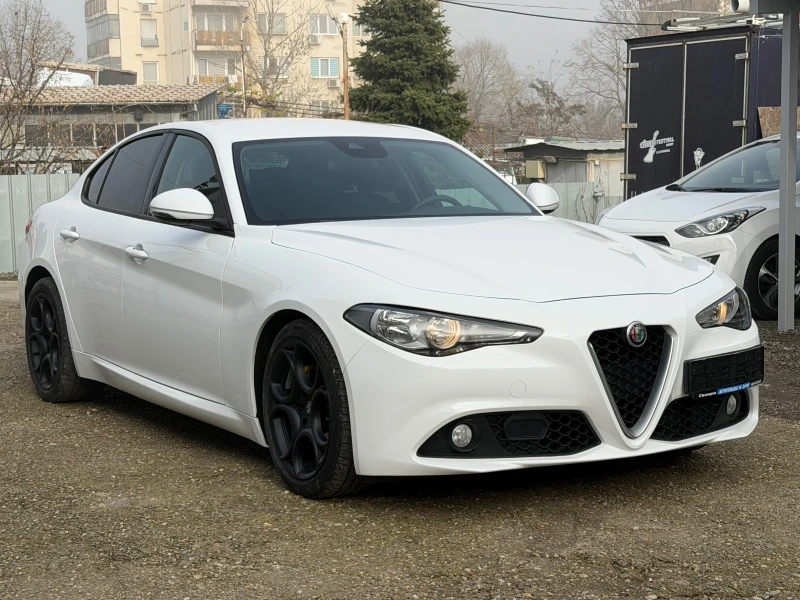Alfa Romeo Giulia 2.2JTD* TOP* NAVI* AVTOMAT, снимка 3 - Автомобили и джипове - 52740664