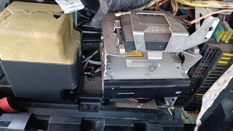 Mercedes-Benz E 320, снимка 16 - Автомобили и джипове - 52861564