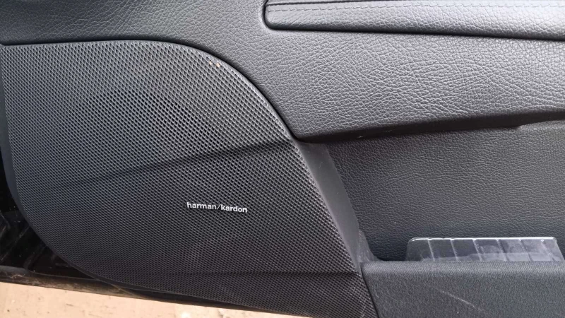 Mercedes-Benz E 320, снимка 8 - Автомобили и джипове - 52861564