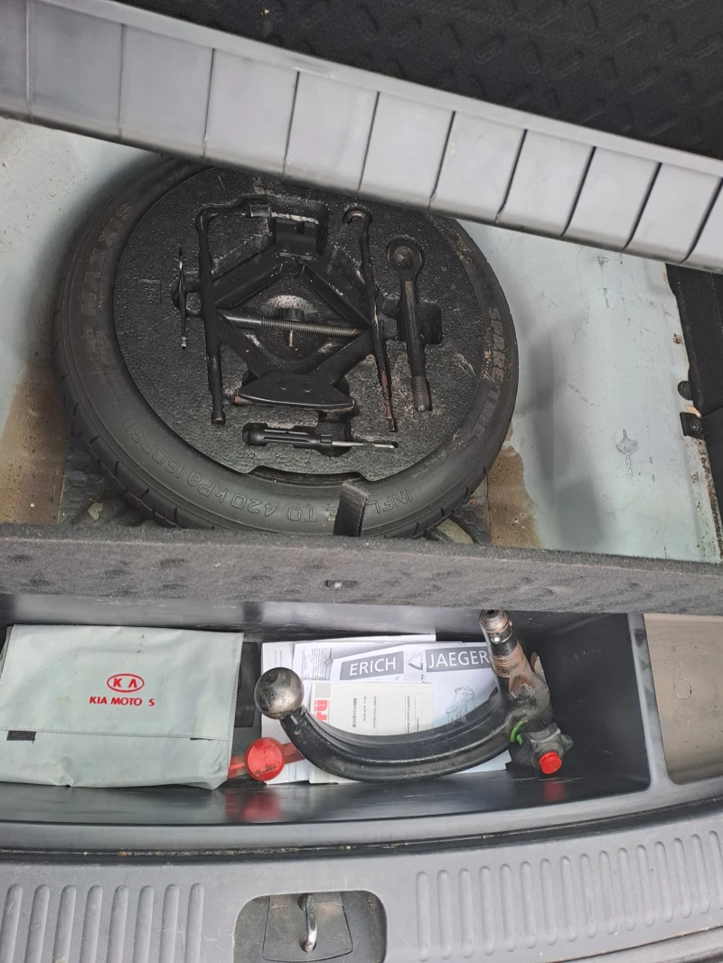 Kia Ceed 1, 4i, 90кс.FACE, снимка 12 - Автомобили и джипове - 53443340