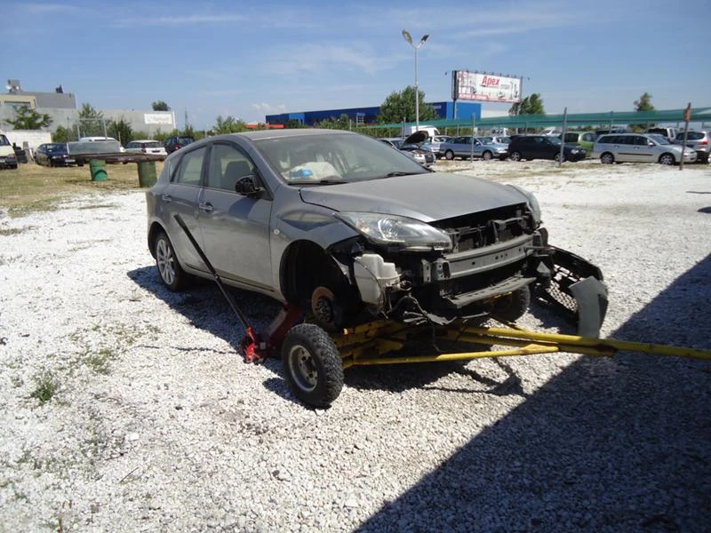 Mazda 3 2.2D 185kc, снимка 2 - Автомобили и джипове - 7718647