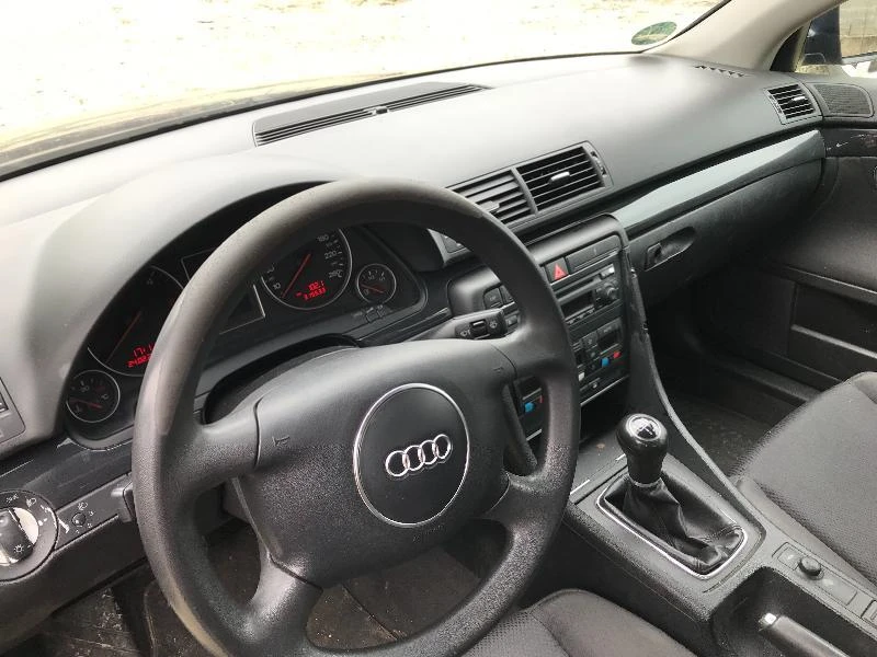 Audi A4 2.5tdi, снимка 14 - Автомобили и джипове - 45090165