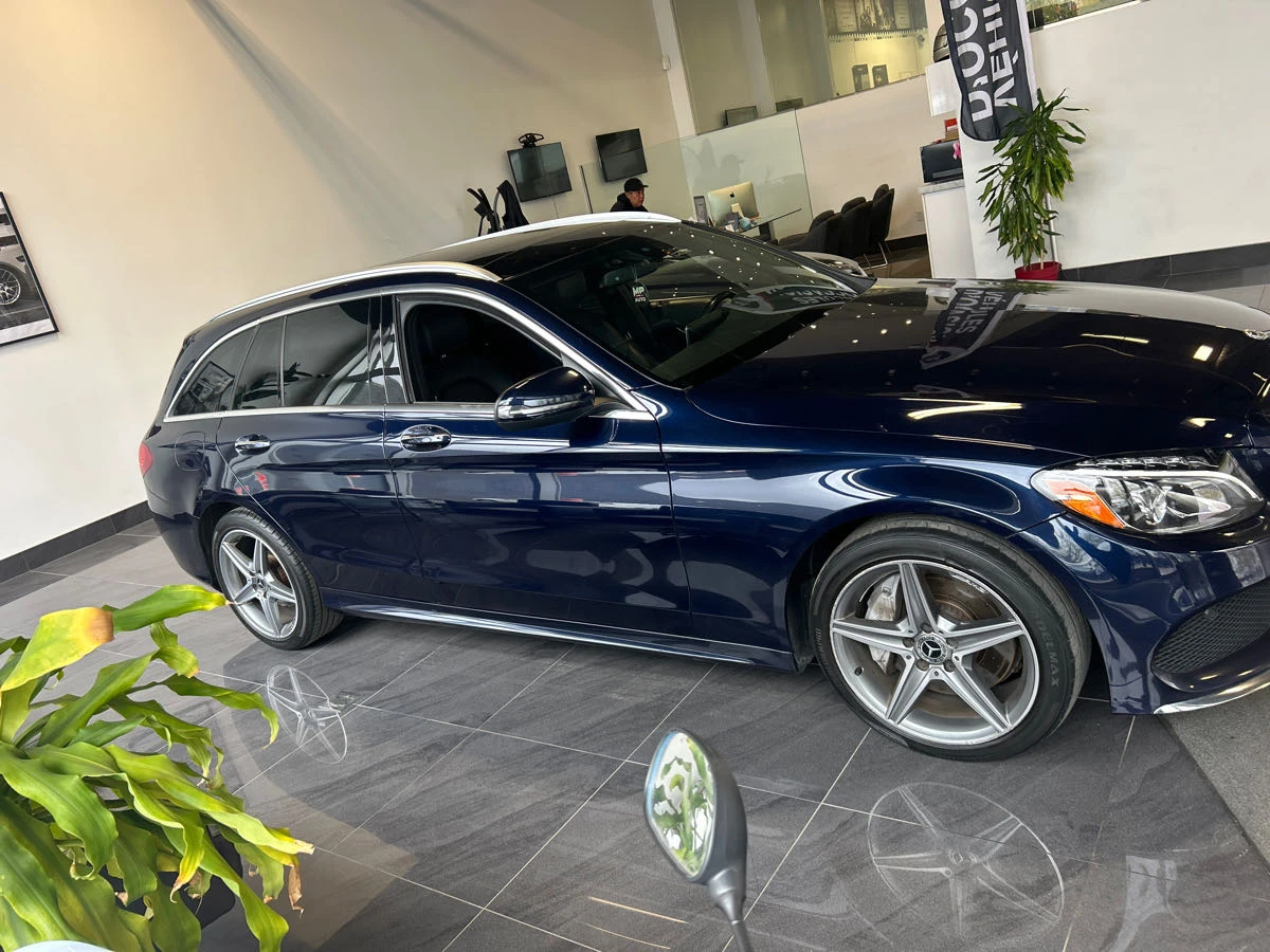 Mercedes-Benz C 300 AMG PACK* PANO* FACELIFT* CARFAX*  - изображение 3