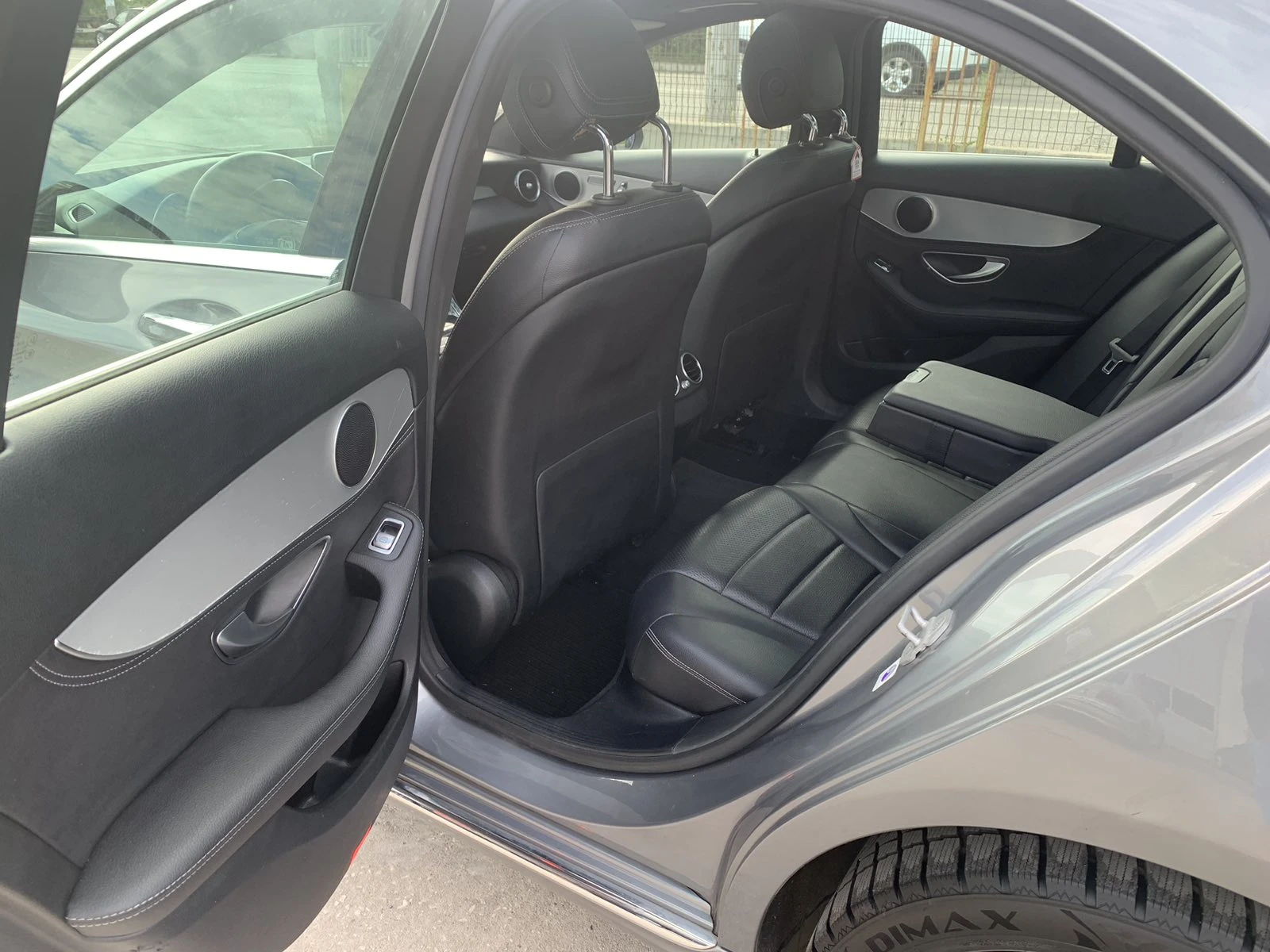 Mercedes-Benz C 300  - изображение 10