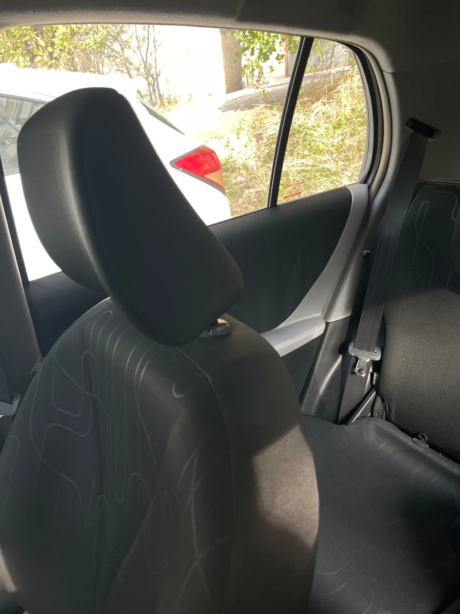 Toyota Yaris  - изображение 7