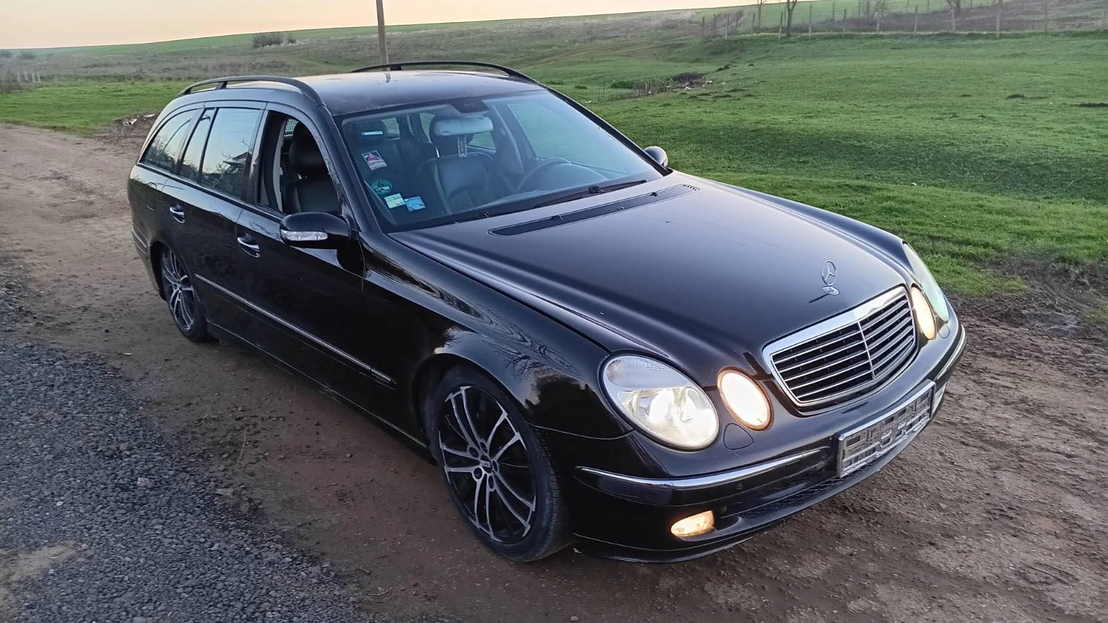 Mercedes-Benz E 320  - изображение 3