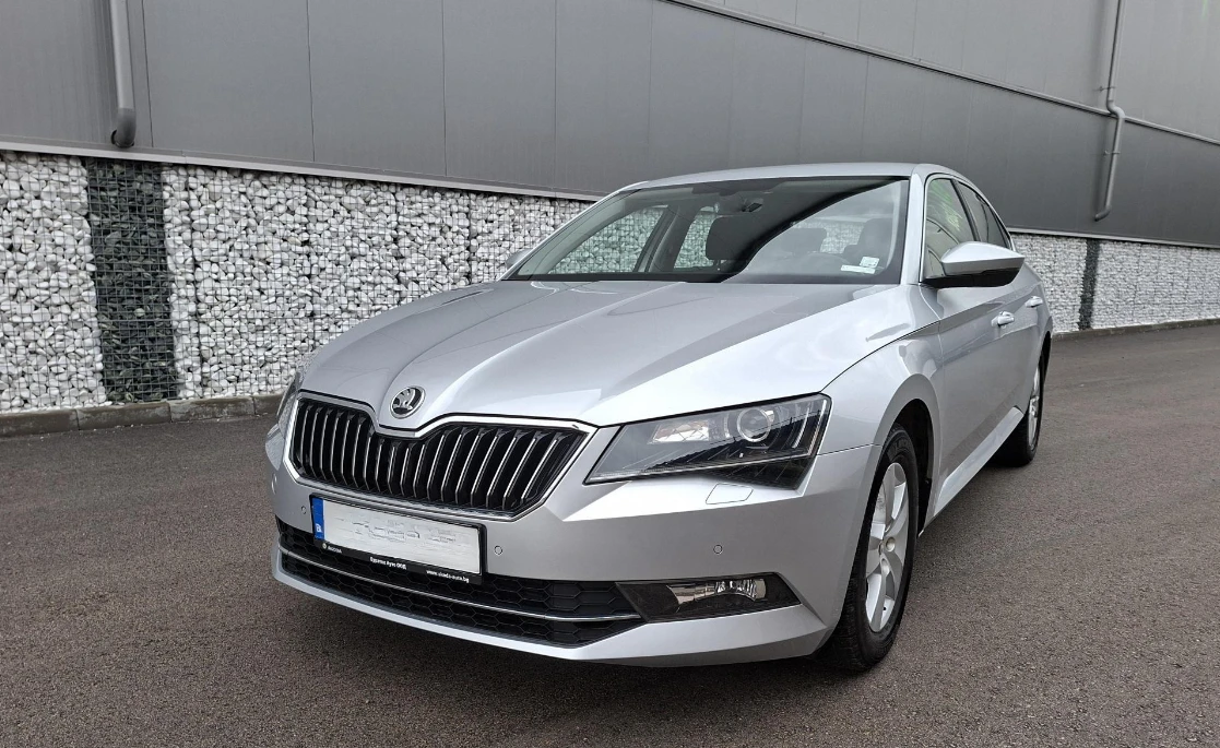 Skoda Superb 2.0 TDI-103 хил. км. с история в ЕУРAТЕК ЕВРО 6C - изображение 3