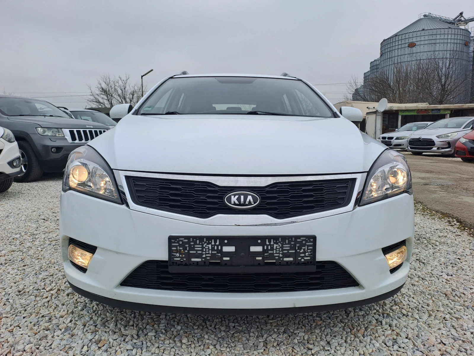 Kia Ceed 1, 4i, 90кс.FACE - изображение 2