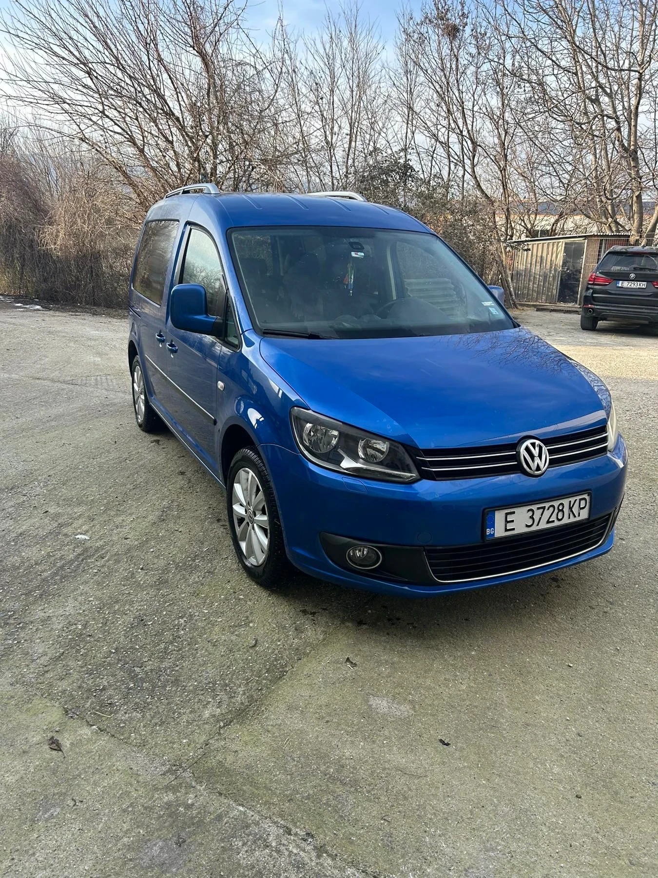 VW Caddy, снимка 3 - Автомобили и джипове - 53710363