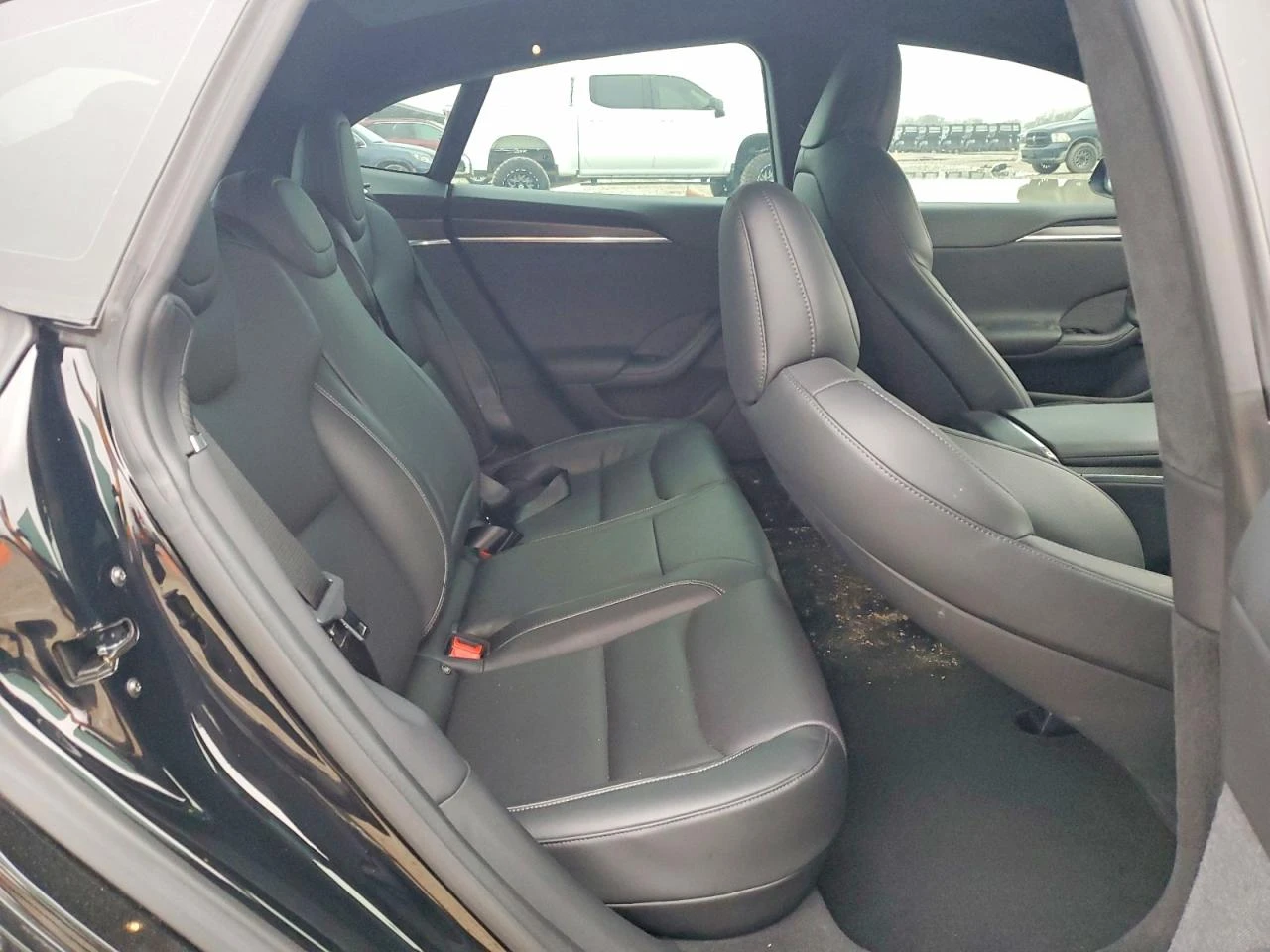 Tesla Model S  - изображение 10