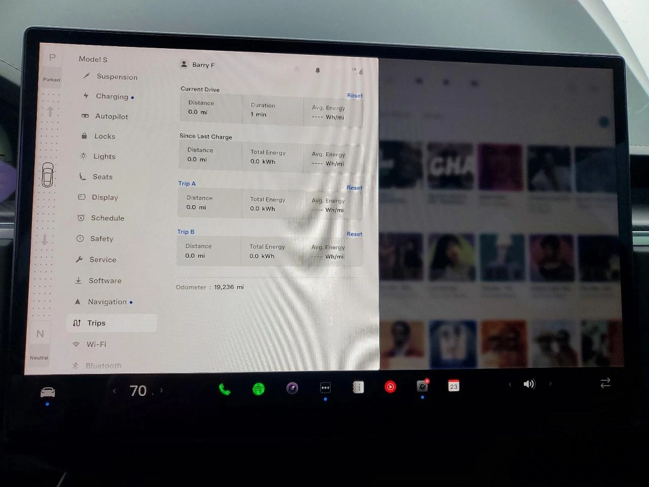 Tesla Model S  - изображение 9