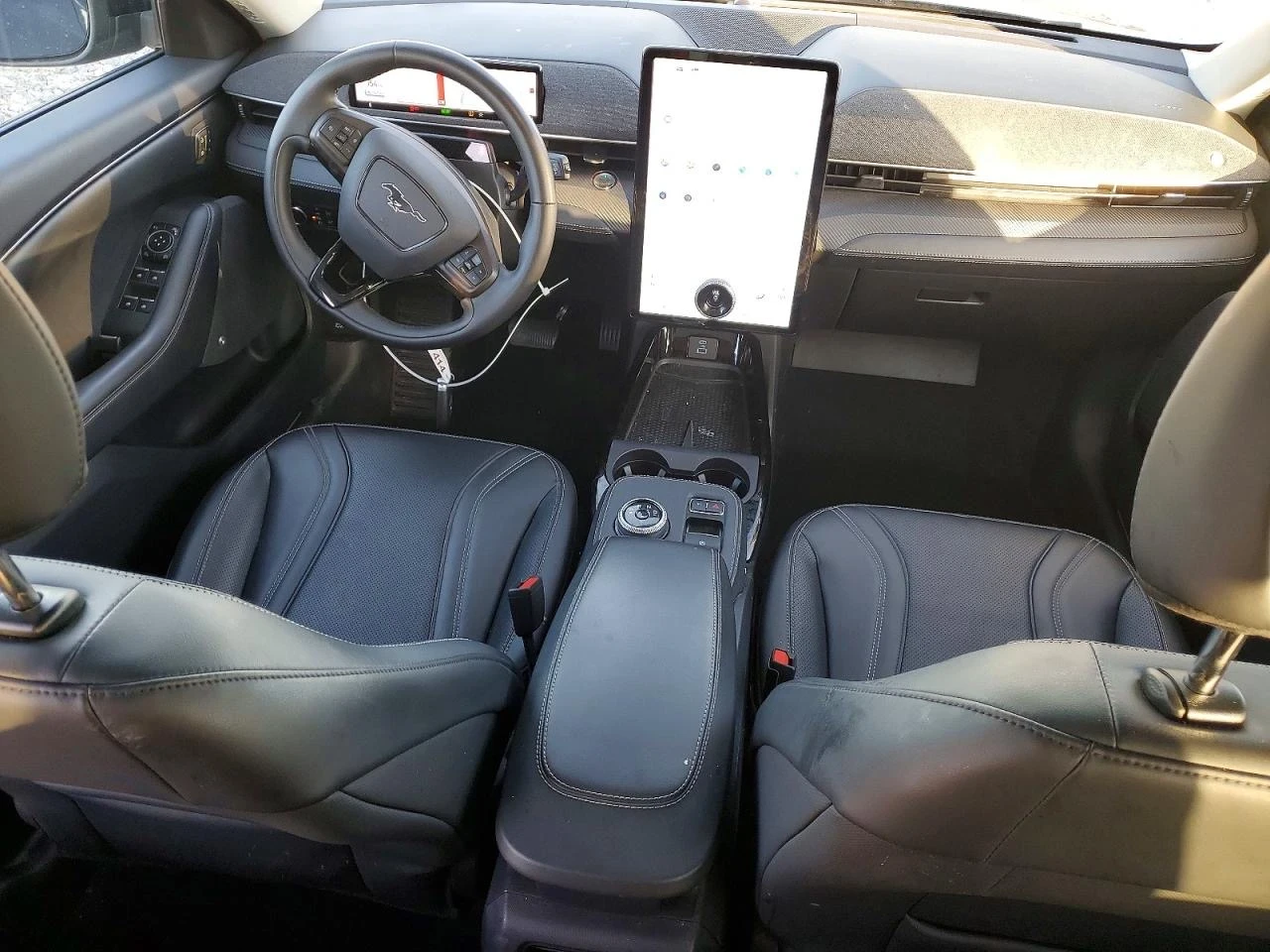 Ford Mustang Mach-E PREMIUM | 360 КАМЕРА | KEYLESS | ПАНОРАМА | , снимка 8 - Автомобили и джипове - 54086602