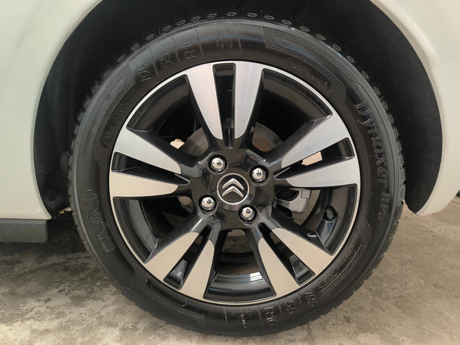 Citroen DS3 1, 6i-120k.c.КОЖА, LED, FACELiFT, EBPO 5B, снимка 15 - Автомобили и джипове - 54206249