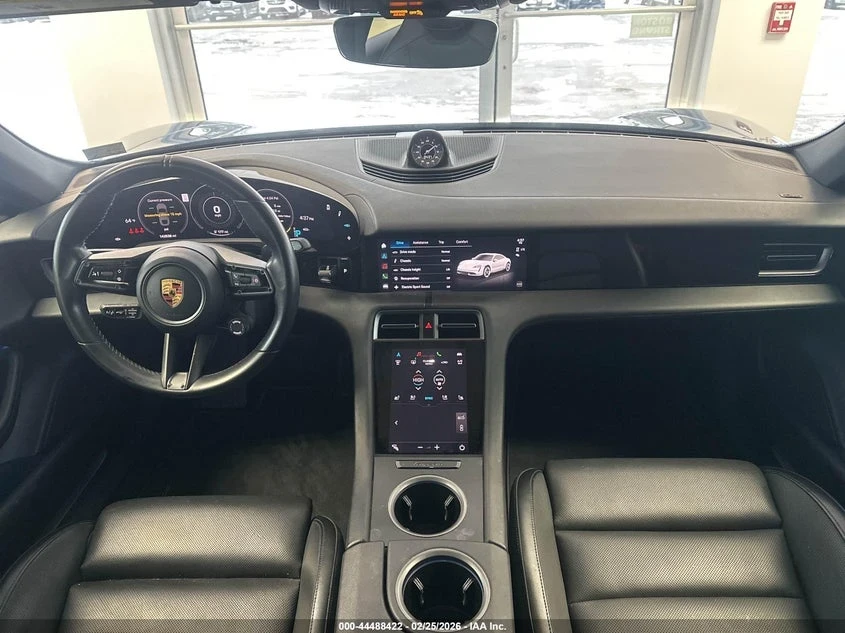 Porsche Taycan 4S, снимка 6 - Автомобили и джипове - 54209293