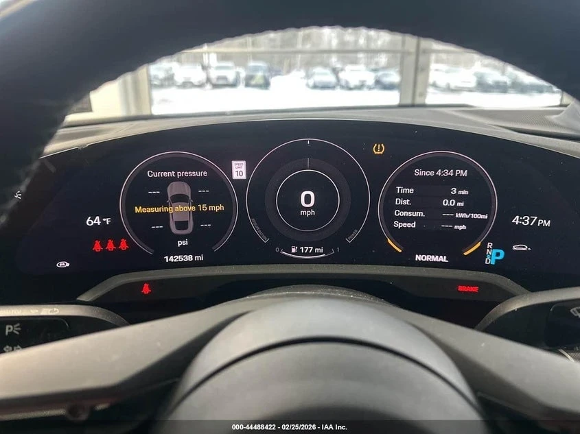 Porsche Taycan 4S, снимка 9 - Автомобили и джипове - 54209293