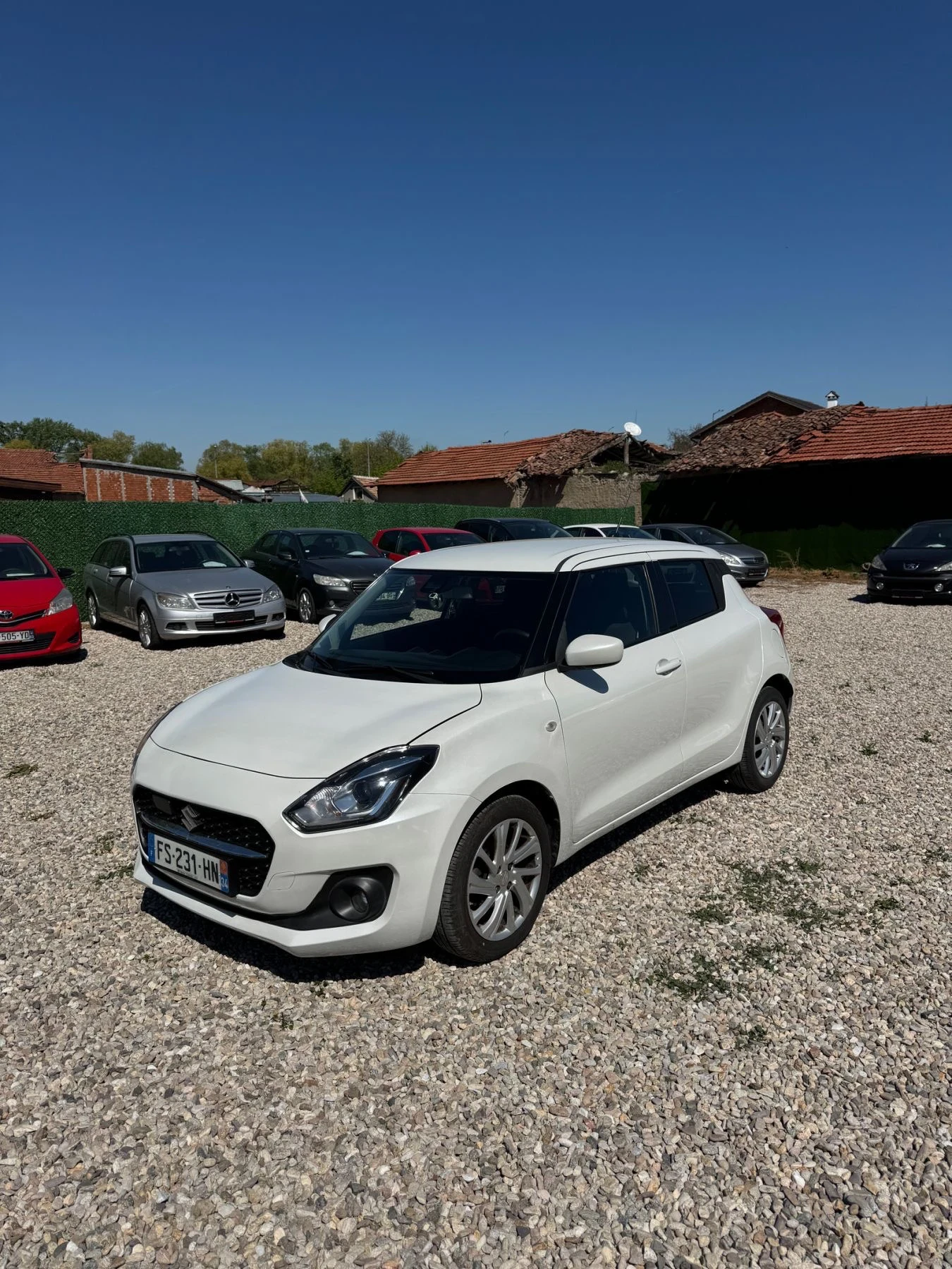 Suzuki Swift Hybrid / Подгрев / Navi, снимка 2 - Автомобили и джипове - 54325615