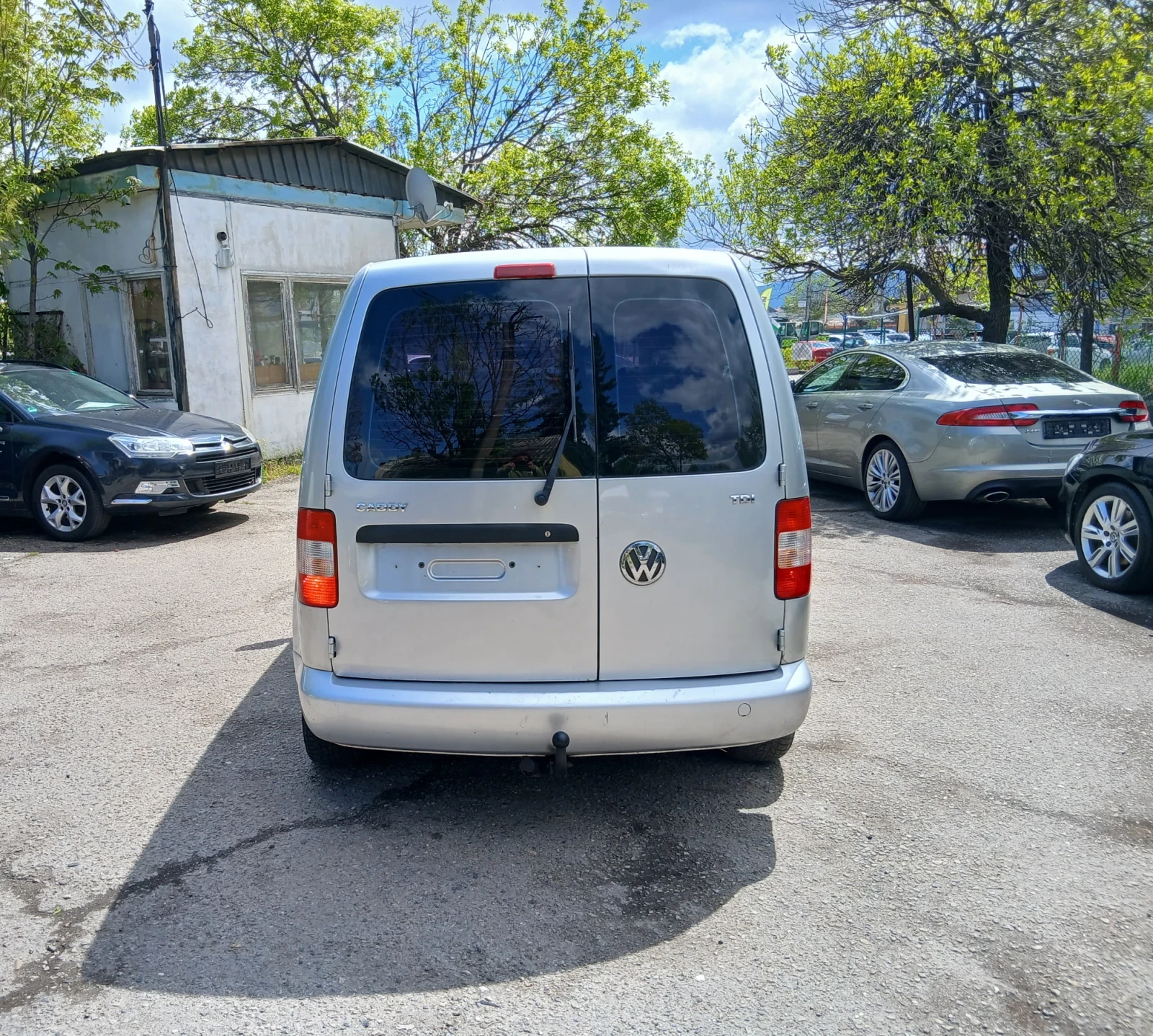 VW Caddy 1.9 105 к.с 5 места клима , снимка 6 - Автомобили и джипове - 54399967