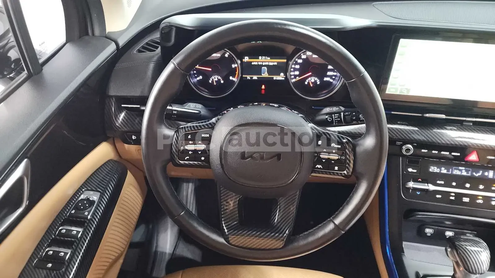 Kia Carnival * АВТОКРЕДИТ БЕЗ ПЪРВОНАЧАЛНА ВНОСКА, снимка 12 - Автомобили и джипове - 54565364