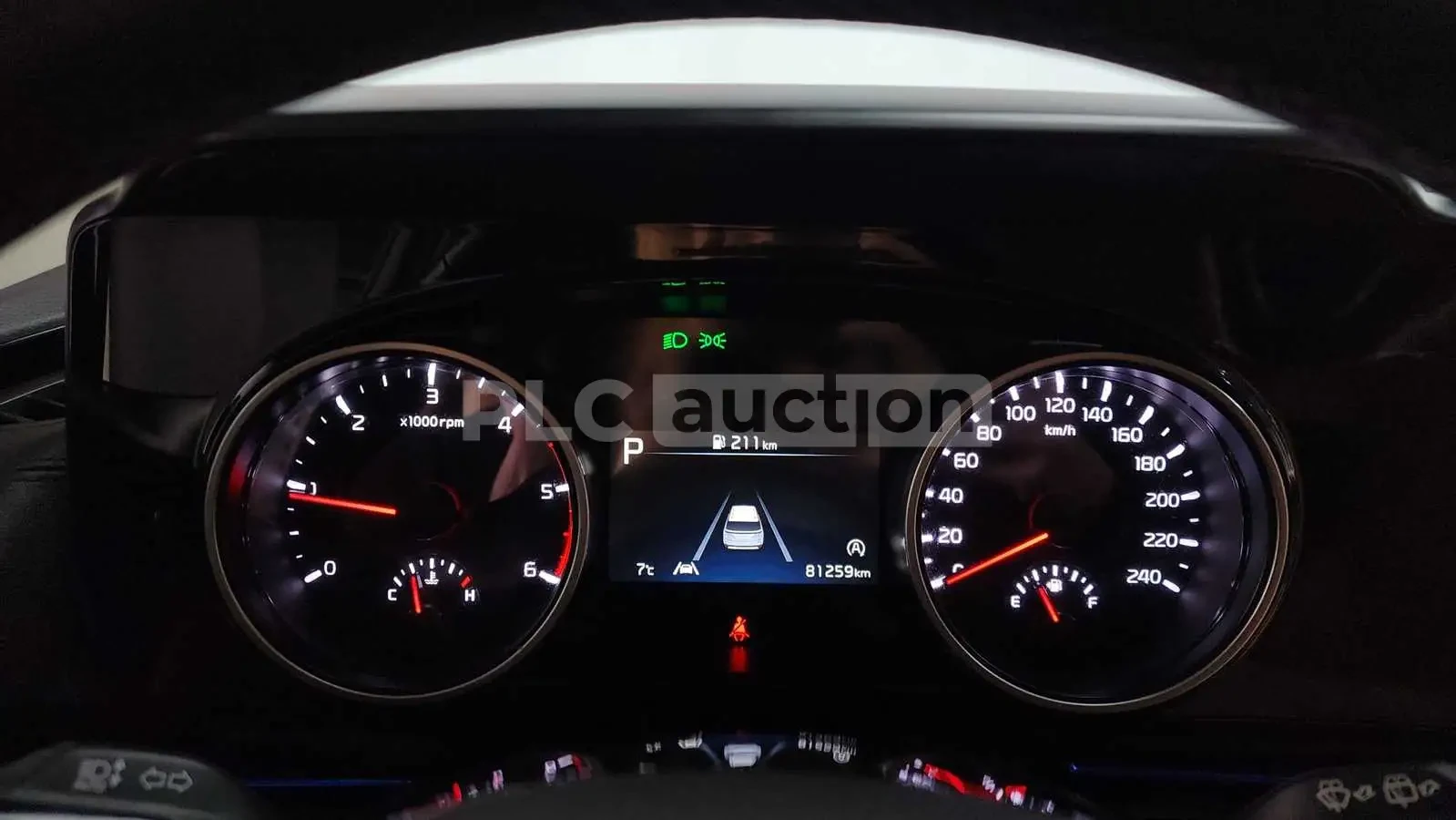 Kia Carnival * АВТОКРЕДИТ БЕЗ ПЪРВОНАЧАЛНА ВНОСКА, снимка 7 - Автомобили и джипове - 54565364