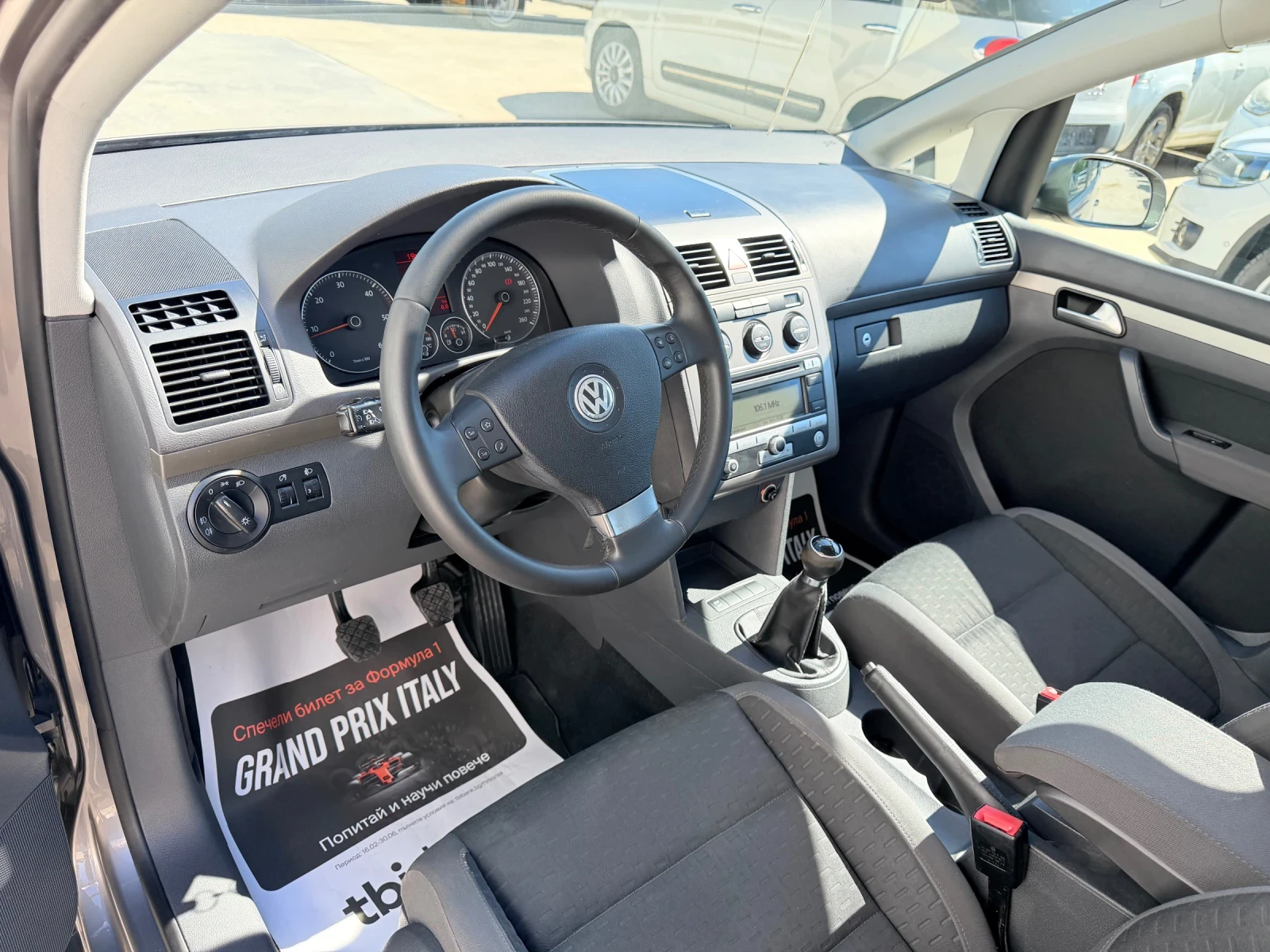 VW Touran 1.9tdi 105k.c* Navi* 6sk* Facelife* 7mesta* * , снимка 6 - Автомобили и джипове - 54587110