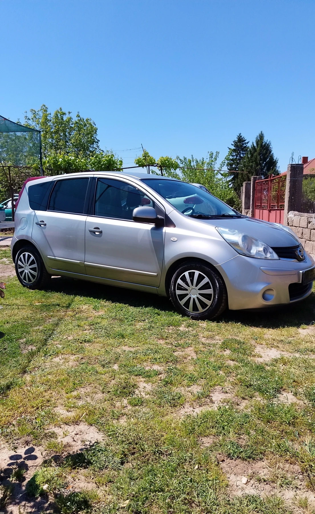 Nissan Note 1.4i-90кс, снимка 4 - Автомобили и джипове - 54689076